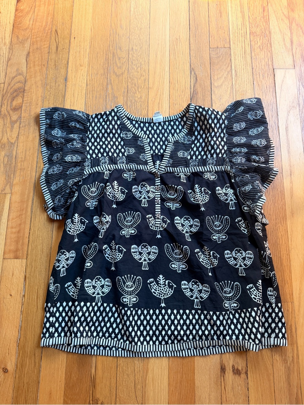 Ivy Jane black and white chicken print blouse
